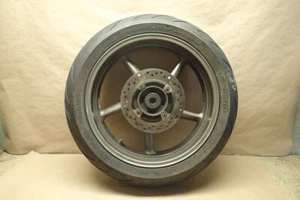 Triumph Daytona 675 2006 Pirelli 180/155 ZR17 (73W) eje de rotor neumático de rueda - Imagen 1 de 12