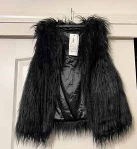 Black Faux Fur Vest - Womens Medium - Fluffy W/ 3 Hook Closures - Never Worn! - Picture 1 of 10