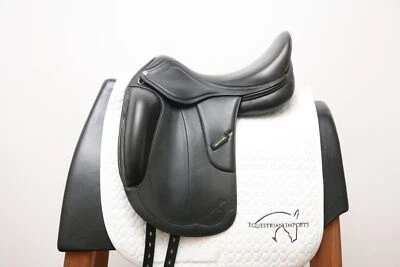 Sillín usado Amerigo Vega Siena especial monoflap doma 17MW #5795 Foto 1 de 4