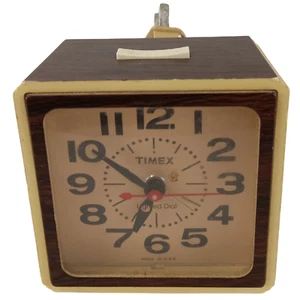 Vintage Timex Electric Alarm Clock Model 7413-4A - Woodgrain Finish - Lighted Di - Picture 1 of 9