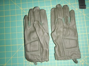 Gloves Combat  Army Type II Capacitive * SMALL * Foilage Green * NEW - Picture 1 of 5
