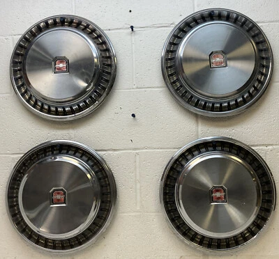 Juego de 4 tapacubos usados OEM GM de 14" Chevrolet Nova 1978-1979 (5459) Foto 1 de 4