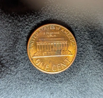 RARE ERROR 1982 PENNY NO MINT MISSING LETTERS AND ITEMS ALSO AN EYE DIE CRACK*** - Image 1 of 4