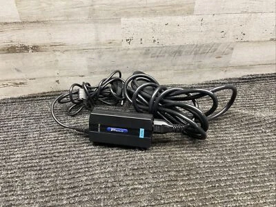 Adaptador de corriente CA Targus APA 10 entrada 100-230 V salida 15-24 V modelo 800-0111-001A Foto 1 de 4