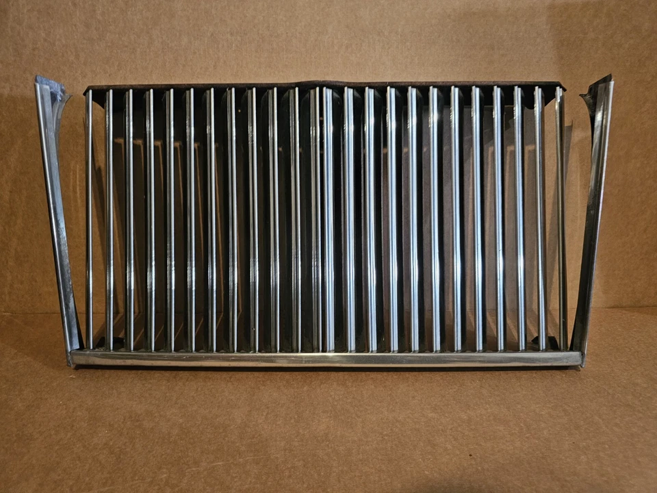 1981-1995 Rolls Royce Silver Spur Front Grille CENTER AND SIDES - Image 1 of 4