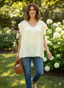 LIV LOS ANGELES Blouse 1X Yellow White Floral summer top - Picture 1 of 4