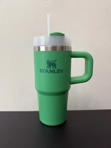 Bicchiere Stanley verde 14 oz con manico - Foto 1 di 4