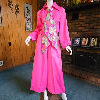 Vtg 70s Mod Pink Palazzo Pants Blouse 3 pc Pantsuit Bespoke Hostess Gown XXS/XS - Image 1 of 4