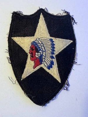 Parche del Ejército de los Estados Unidos de la Segunda Guerra Mundial 2da División de Infantería Insignia de Hombro Insignia de Cabeza de Indio Foto 1 de 2