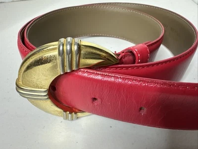 Винтажный женский ремень Liz Claiborne M красный кожаный с золотой регулируемой пряжкой - Изображение 1 из 4