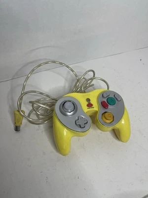 Intec Yellow Game Controller for Nintendo GameCube Wired UNTESTED - Image 1 of 4
