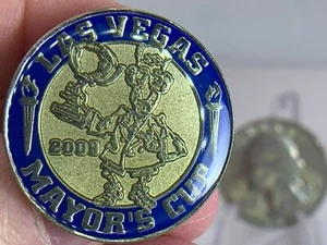 Prendedor de tachuela vintage de fútbol Nevada Las Vegas MAYOR's Cub 2009 T-5157 - Imagen 1 de 2