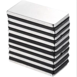 Venta al por mayor imanes magnéticos de neodimio de tierras raras fuertes de 40x20x3 mm N50 - Imagen 1 de 4