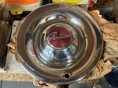 Pontiac Chieftain Silver Streak 1949 1950 tapacubos cubierta de rueda de lujo 512583 Foto 1 de 3