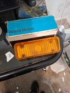 NOS 1971 72 Chevy Chevrolet C10 C20 Suburban Blazer Marker Light Lens OEM GM - Picture 1 of 7