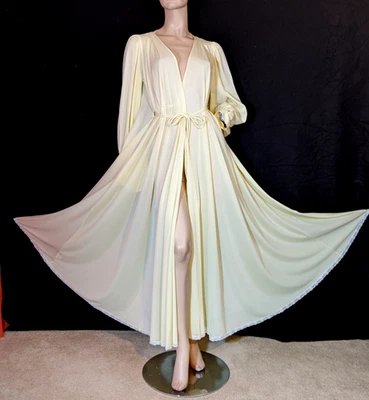 Vintage Lucie Ann Wrap Style Pockets Large Sweep Hem Dressing Gown Robe M - Image 1 of 4