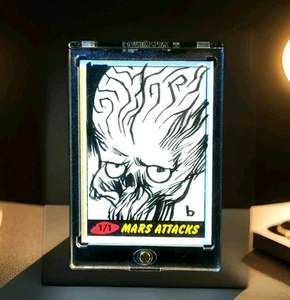 2012 Topps Mars Attacks 1/1 Sketchkarte mit Künstler Autogramm schwarz - Bild 1 von 3