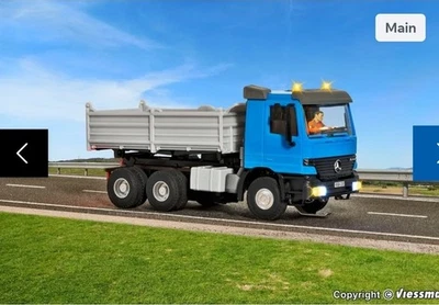 Viessmann Car Motion Basic Start Set MB Actros Truck 8000 HO Scale - Image 1 of 4