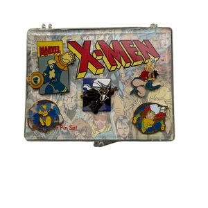 Marvel X-Men Collector Pin Set Featuring Wolverine Rogue & Storm In Clear Case - Picture 1 of 3