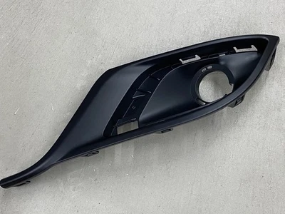 Dodge Durango 2014-20 apliques de fascia derecho OEM# 5113678AC Foto 1 de 4