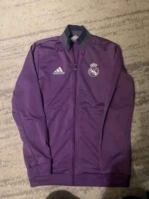 Chaqueta himno Adidas Real Madrid 2016/17 en morado Foto 1 de 3