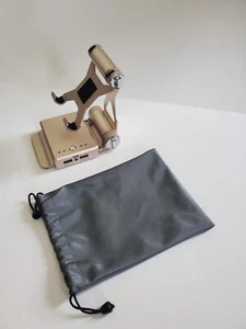 8800 mAh power bank with attached foldable laptop cellphone stand, bronze - Zdjęcie 1 z 8