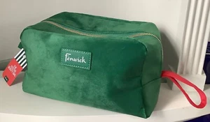 Fenwick Green Festive Beauty Bag - Brand new with tags - without contents - Picture 1 of 2