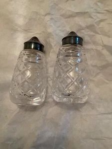 EXC COND VTG Waterford Glandore Crystal Salt & Pepper Shakers Set w/ EPNS Tops - Picture 1 of 4
