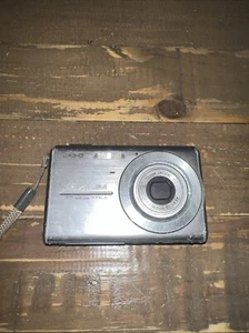 CASIO EXILM EX Z7 7.2MP DIGITAL CAMERA USED TESTED - Picture 1 of 3
