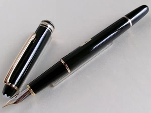 Montblanc Meisterstuck Classique 144 penna stilografica nera GT 14K M pennino - Foto 1 di 14