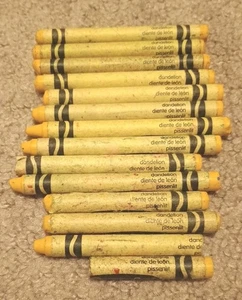 Doce crayones de diente de león Crayola descontinuados completos de colección y dos medios crayones - Imagen 1 de 2