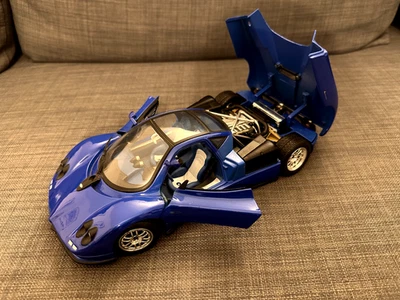 PAGANI ZONDA C12 - SOLIDO 1:18 SCALE MODEL (BLUE) - Immagine 1 di 4