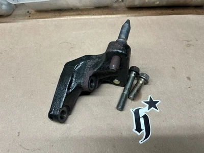 96-00 Honda Civic D16Y8 VTEC 1.6 suporte de bloco de motor P2A - Imagem 1 de 4