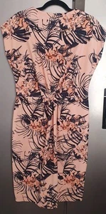 Next Tall Pink Floral Dress Womens UK12 EU40 US8 Crepe Knee Length Tuched Front - Picture 1 of 12