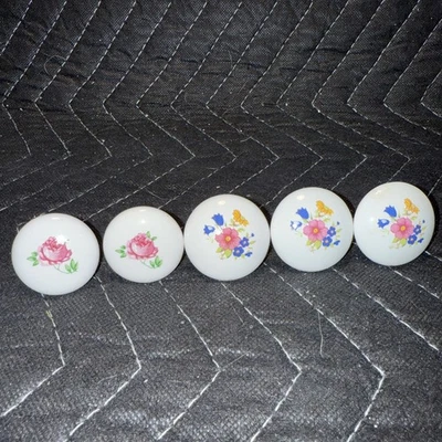 Vintage Porcelain Drawer Pulls Knobs Pink Roses-five total - Imagem 1 de 4