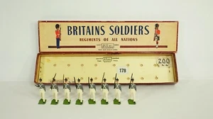 Vintage Britains Toy Soldiers West Point Cadets Summer Uniform Set No. 299 H8 - Picture 1 of 12