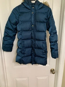 Navy Blue puffy hooded winter jacket, size 8 years excellent condition - Picture 1 of 3