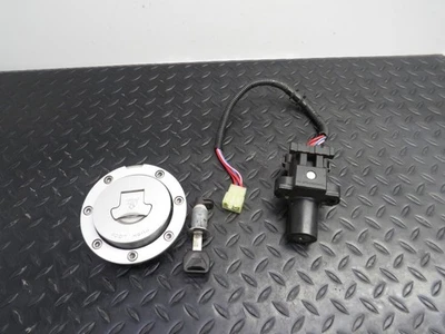01-06 HONDA CBR 600 F4I CBR 600F4I OEM LLAVE ENCENDIDO TAPA GAS BLOQUEO JUEGO ¡BUENO! Foto 1 de 4