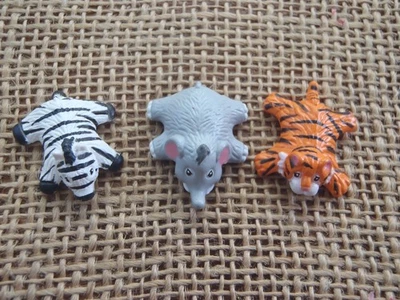 Lote de figuras en miniatura micro mini juego Galoob Pound Puppy Jungle Park de la década de 1990 Foto 1 de 4