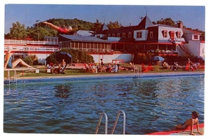Postal de Plongeon Piscine du Ste-Adèle Lodge STE ADÈLE Laurentides Quebec Canadá - Imagen 1 de 2