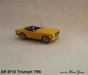 1:86 - H0 SCALE AUTO REPLICAS AR. 8710 TRIUMPH TR6 WHITE METAL CAR KIT - Picture 1 of 4
