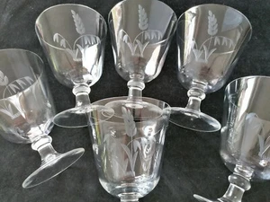 6 Stück alte Weingläser mit Ornamenten - selten - (meine Pos-Nr. 9) - Picture 1 of 8