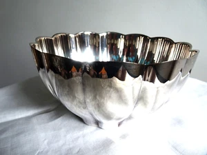 WEBSTER WILCOX SILVERPLATE BOWL-REPOUSSE PATTERN-POST 1940-ART NOUVEAU-6.5" WIDE - Picture 1 of 6