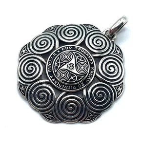 FRENCH CELTIC SILVER PENDANT VINTAGE KELT - Picture 1 of 3
