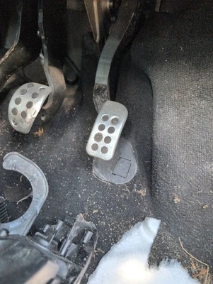 PEUGEOT RCZ GT 2010-2012 ACCELERATOR PEDAL 1601EG - Image 1 of 3