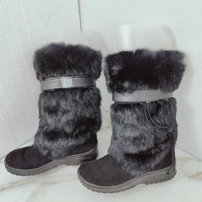 BearPaw Women's Real Fur Suede Leather Trim Apres Ski Winter Boots, Sz 6 - Image 1 of 4