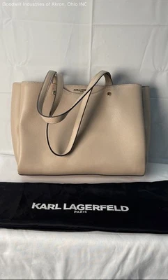 Bolso de Mano Karl Lagerfeld Paris Beige Cuero Guijarro Herrajes Plateados Foto 1 de 4