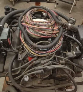 350 MerCruiser inboard boat motor used - Picture 1 of 7