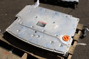 2005 2006 2007 2008 Ford Escape Hybrid Battery Pack Floor Mount Oem - Picture 1 of 3