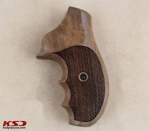 KSD Brand Ruger SP101 Compatible Walnut Grips Diamond - Picture 1 of 3